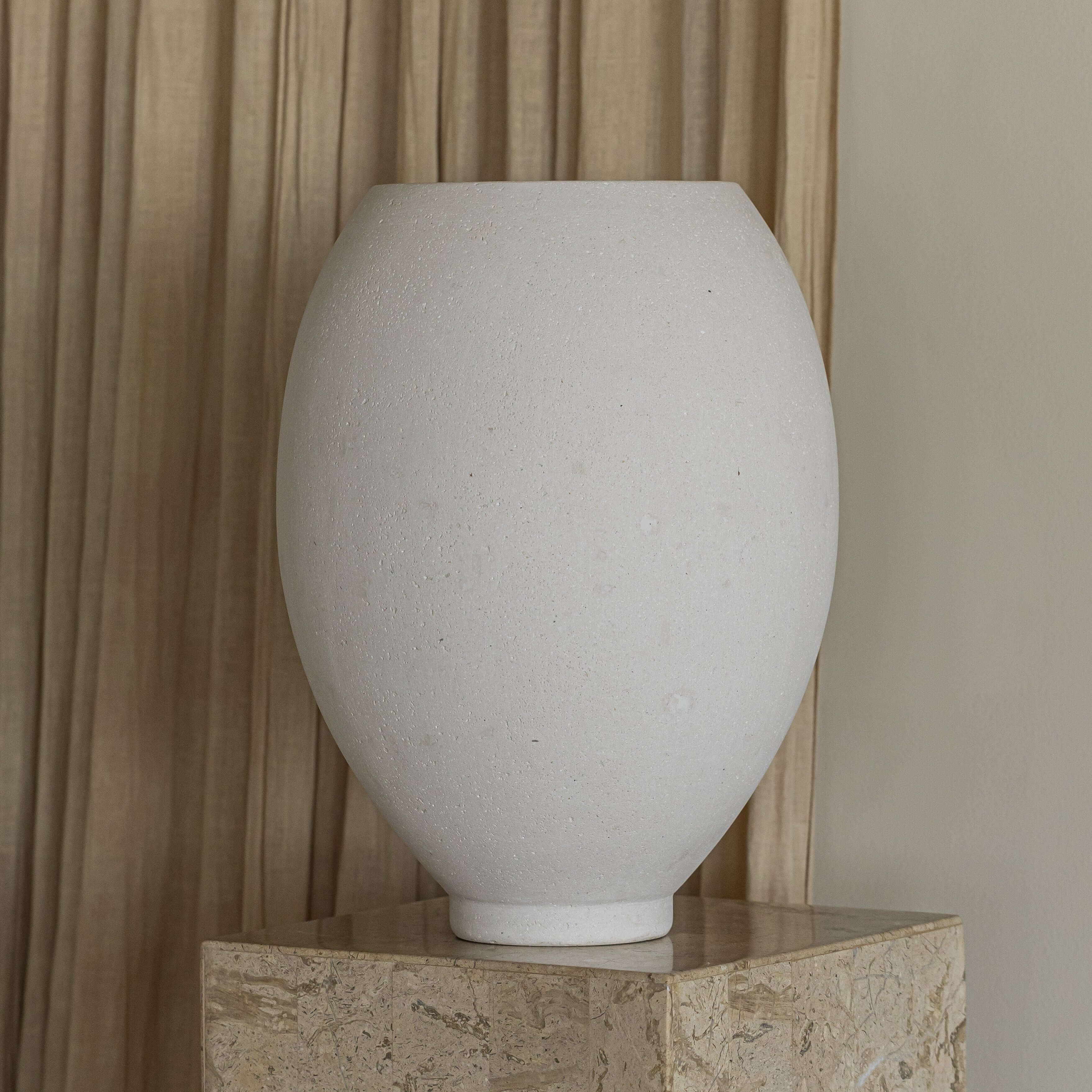 Arche Tall Vase - Image 6