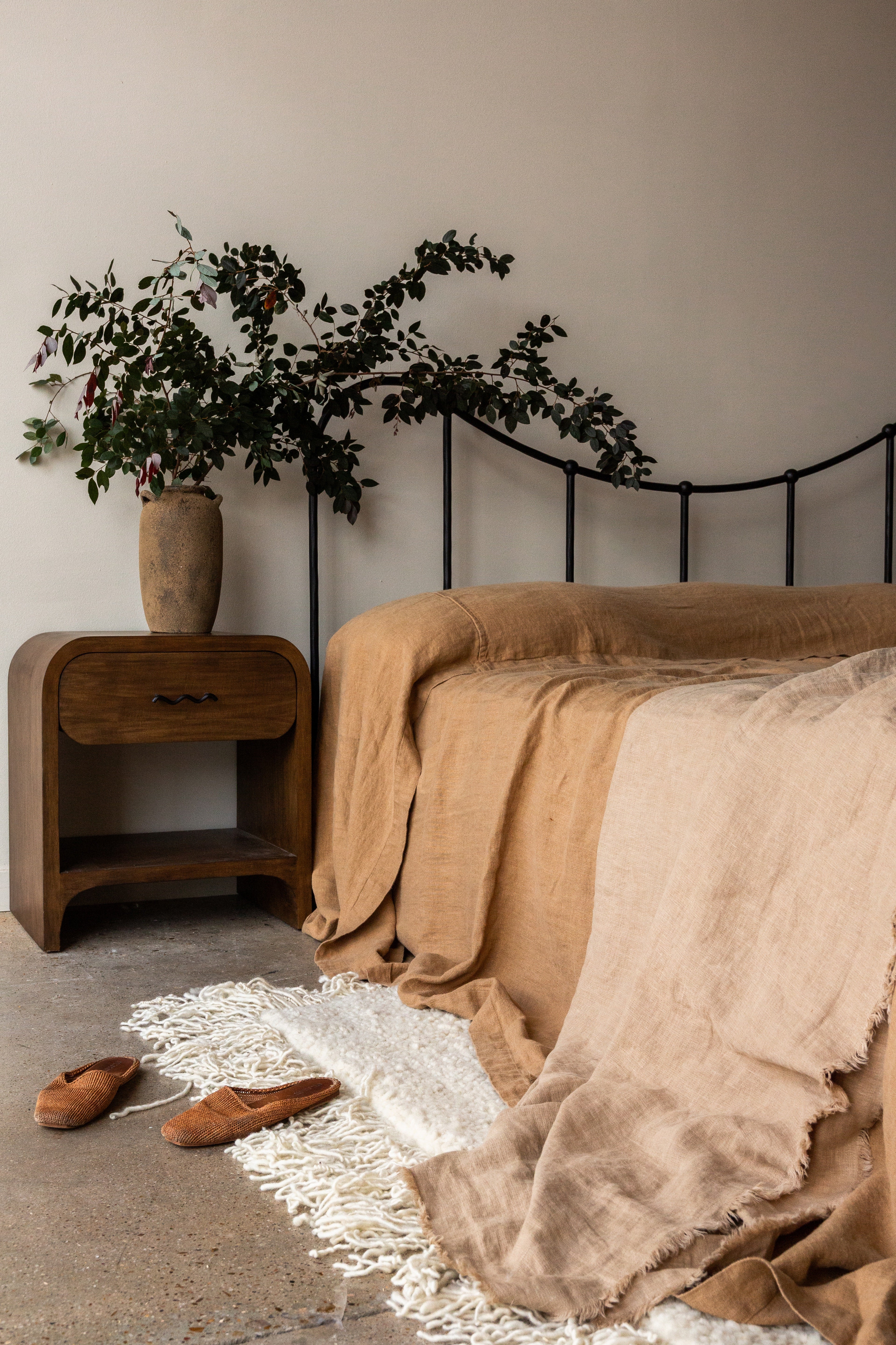 Wylie Bed Frame, Double - Image 2